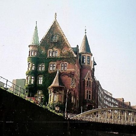 Pension Am Rathaus Хамбург Екстериор снимка